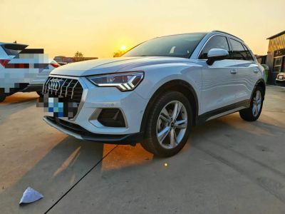Audi Q3, 2023 г., белый, 14 400 км Audi 奥迪Q3, 2023 г., белый, 21 000 км