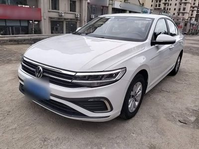 Volkswagen Bora, 2023 г., шампань / коричневый, 40 000 км Volkswagen Bora 2024 200TSI DSG Чансин версия