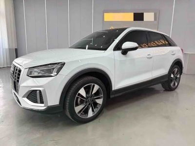Audi Q2L, 2022 г., белый, 43 200 км Audi 奥迪Q2L, 2022 г., белый, 50 000 км