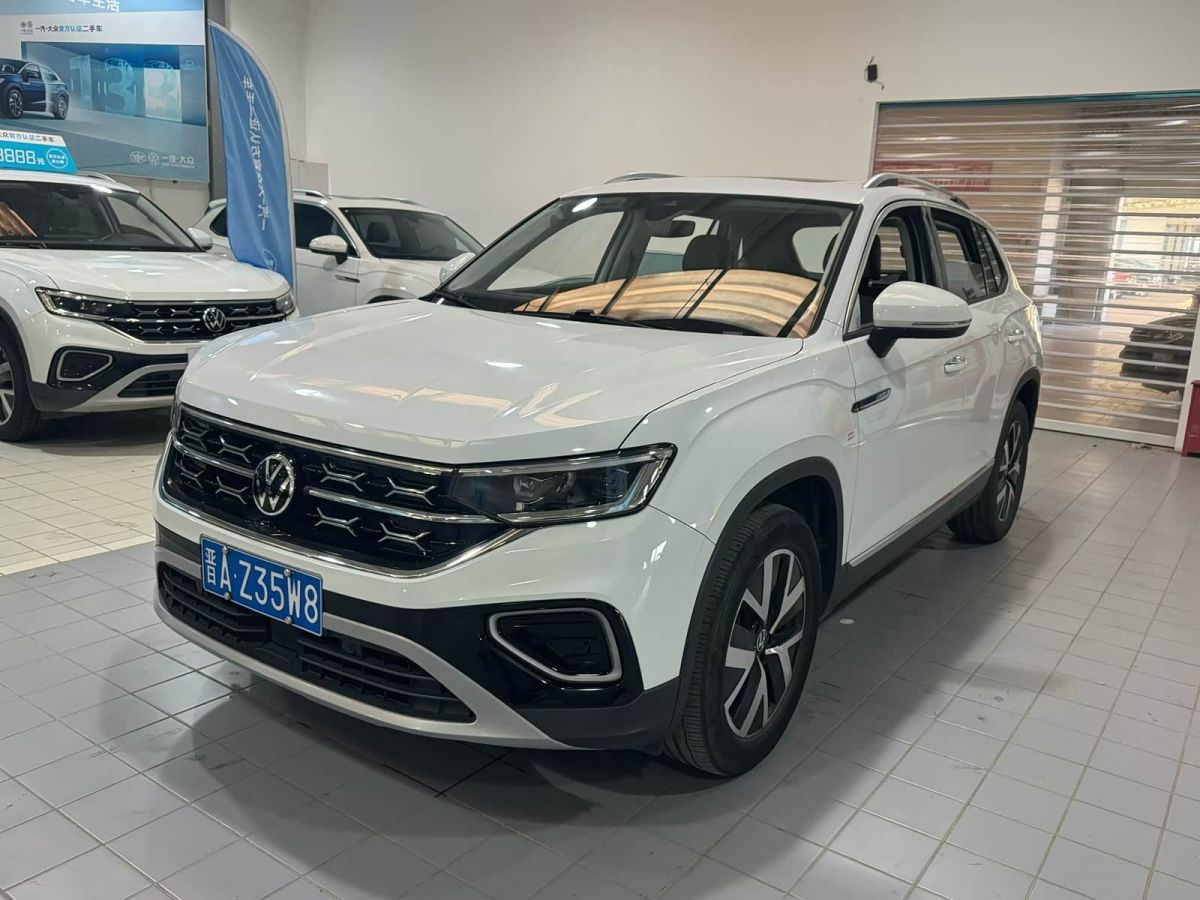 Volkswagen Tayron, 2024 г., белый, 58 000 км Volkswagen Tayron 2024 330TSI одна ведущая ось комплектация «Люкс Plus», исполнение «Цзиньцзе»