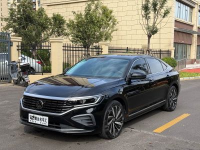 Volkswagen Passat, 2024 г., серебристый / серый, 8 700 км Volkswagen Passat 2024 330TSI комплектация «Элита»