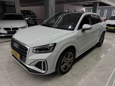 Audi Q2L, 2022 г., белый, 30 000 км Audi 奥迪Q2L, 2022 г., белый, 36 000 км