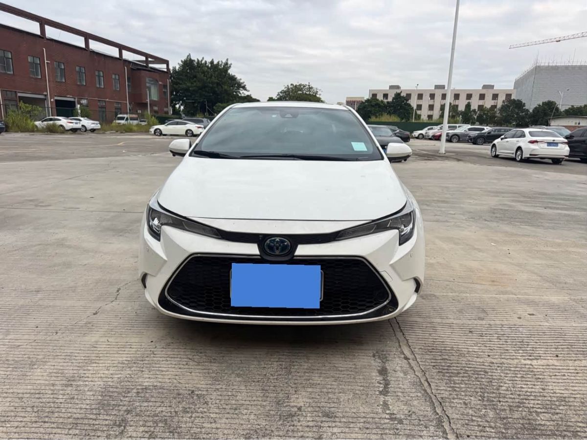 Toyota Levin, 2022 г., белый, 40 000 км