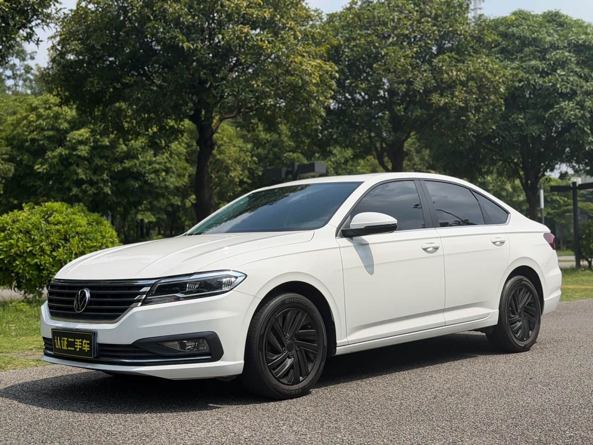Volkswagen Lavida, 2022 г., белый, 66 000 км Volkswagen Lavida 2022 280TSI DSG Комфорт