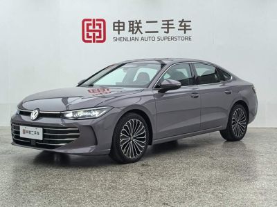 Volkswagen Passat, 2024 г., красный / фиолетовый, 35 100 км Volkswagen Passat 2025 Pro 380TSI Лунцзунь версия