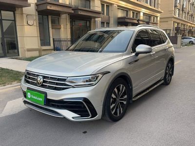 Volkswagen Tiguan L 2022 330TSI автомат одна ведущая ось R-Line комплектация «Юэсян»