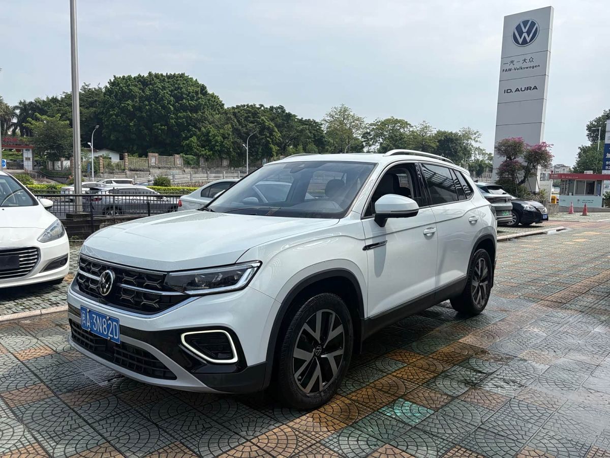 Volkswagen Tayron 2025 обновлённая версия исполнение «Чжунсян» 330TSI