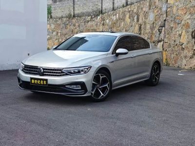 Volkswagen Magotan, 2023 г., чёрный, 75 600 км Volkswagen Magotan 2023 200 × десять тысяч выпущенных автомобилей, юбилейная серия 330TSI DSG Люкс