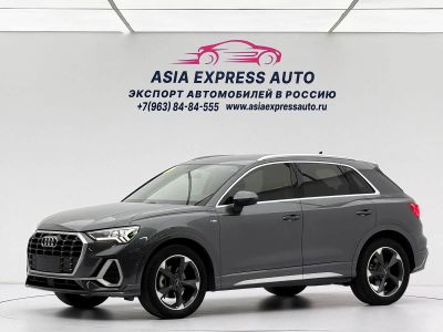 Audi Q3, 2022 г., серебристый / серый, 43 600 км Audi 奥迪Q3, 2022 г., серебристый / серый, 49 000 км