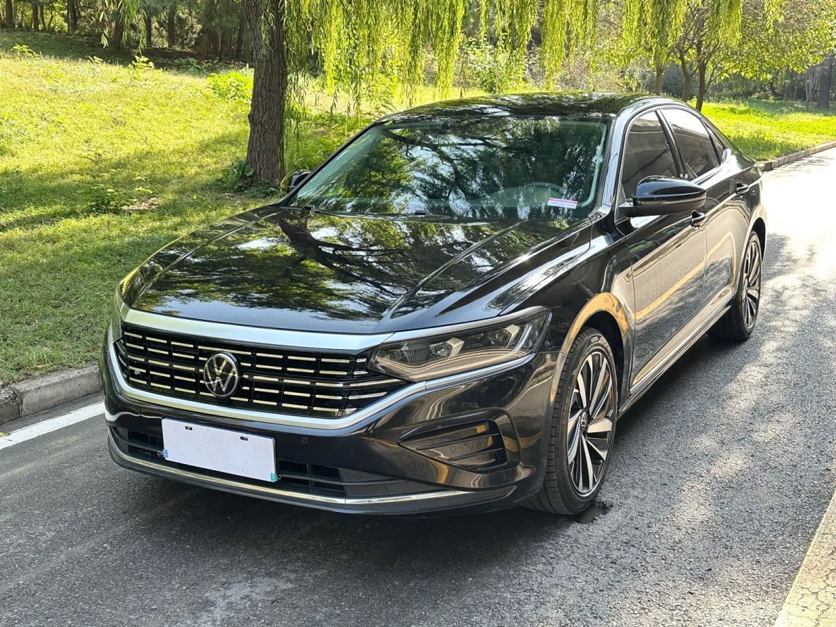 Volkswagen Passat 2022 330TSI комплектация «Элита»