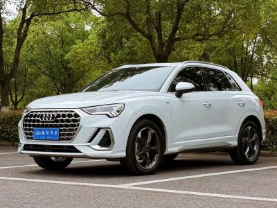 Audi 奥迪Q3, 2024 г., белый, 17 000 км
