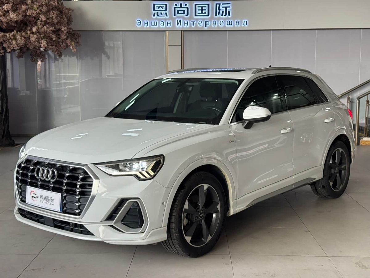 Audi 奥迪Q3, 2022 г., белый, 60 000 км