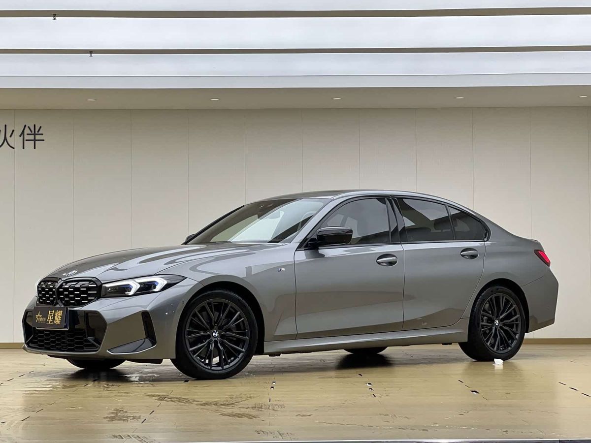 BMW 3 серия, 2023 г., серебристый / серый, 48 000 км BMW 3 серия 2023 330i пакет M Sport, исполнение «Ночь»