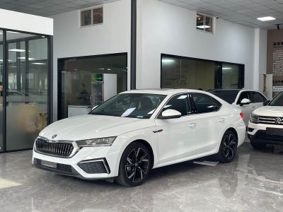 Skoda Octavia, 2023 г., белый, 34 200 км Skoda 明锐, 2023 г., белый, 5 300 км