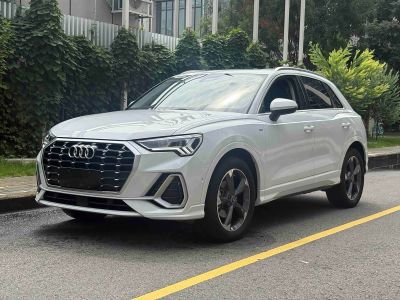 Audi Q3, 2021 г., белый, 61 000 км Audi 奥迪Q3, 2021 г., белый, 70 000 км