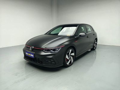 Volkswagen Golf GTI, 2023 г., серебристый / серый, 8 800 км Volkswagen Golf GTI 2023 380TSI DSG GTI