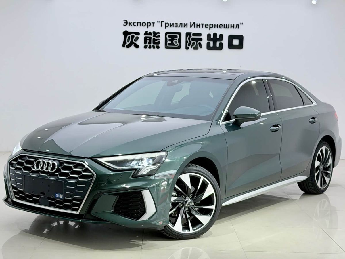 Audi A3, 2022 г., зелёный, 32 000 км Audi A3, 2022 г., зелёный, 32 000 км