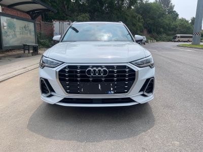 Audi Q3, 2022 г., белый, 18 000 км Audi 奥迪Q3, 2022 г., белый, 20 000 км
