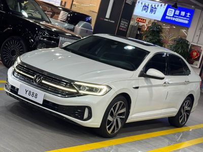 Volkswagen Sagitar, 2023 г., белый, 36 000 км Volkswagen Sagitar 2023 300TSI DSG Превосходство версия