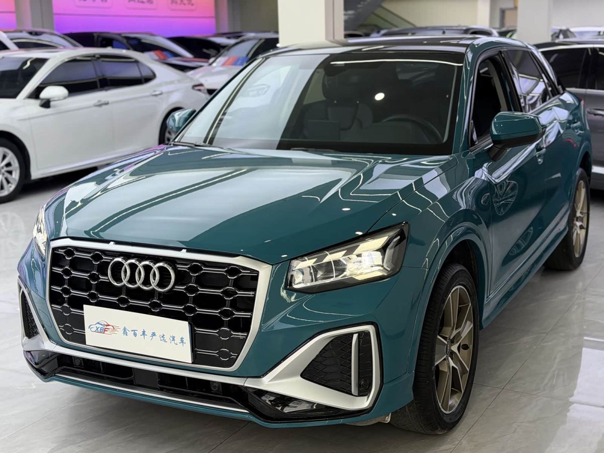 Audi 奥迪Q2L, 2023 г., синий, 46 000 км