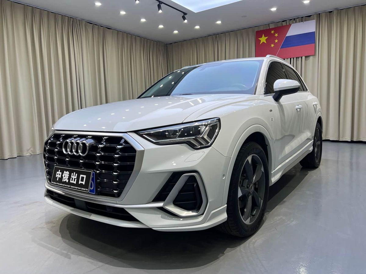 Audi 奥迪Q3, 2023 г., белый, 43 000 км