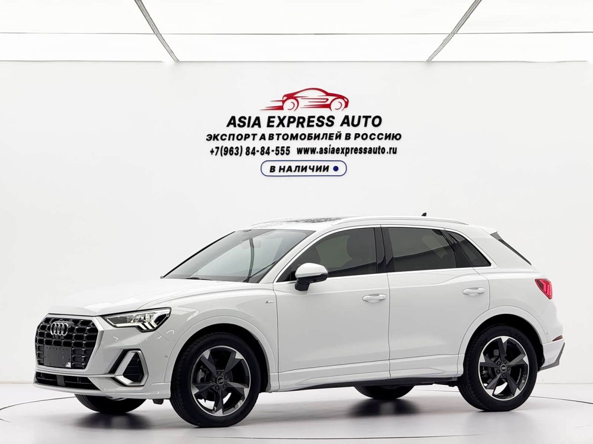 Audi Q3, 2022 г., белый, 31 000 км Audi 奥迪Q3, 2022 г., белый, 31 000 км
