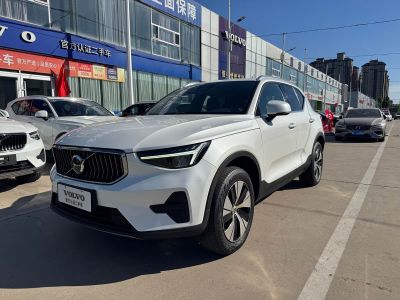 Volvo 沃尔沃XC40, 2024 г., белый, 68 000 км