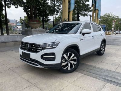 Volkswagen Tayron, 2021 г., серебристый / серый, 80 000 км Volkswagen Tayron 2022 330TSI одна ведущая ось комплектация «Люкс Чжилянь»