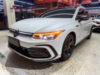 Volkswagen Golf, 2023 г., белый, 35 500 км Volkswagen Golf 2023 обновлённая версия 280TSI DSG R-Line Lite