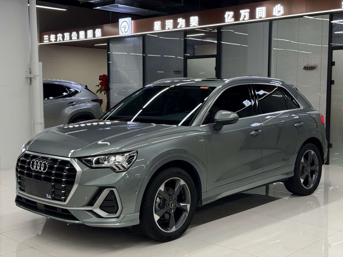 Audi 奥迪Q3, 2022 г., синий, 41 000 км