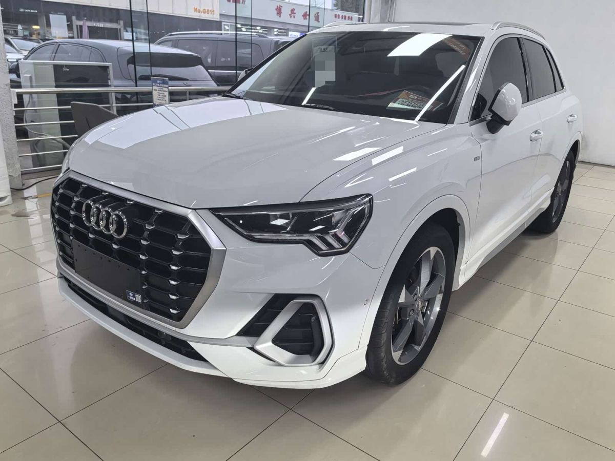Audi 奥迪Q3, 2021 г., белый, 66 000 км