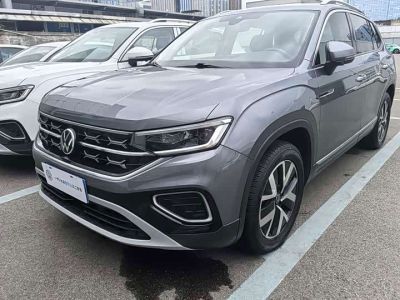 Volkswagen Tayron 2024 300TSI одна ведущая ось комплектация «Люкс Plus», исполнение «Цзиньцзе»