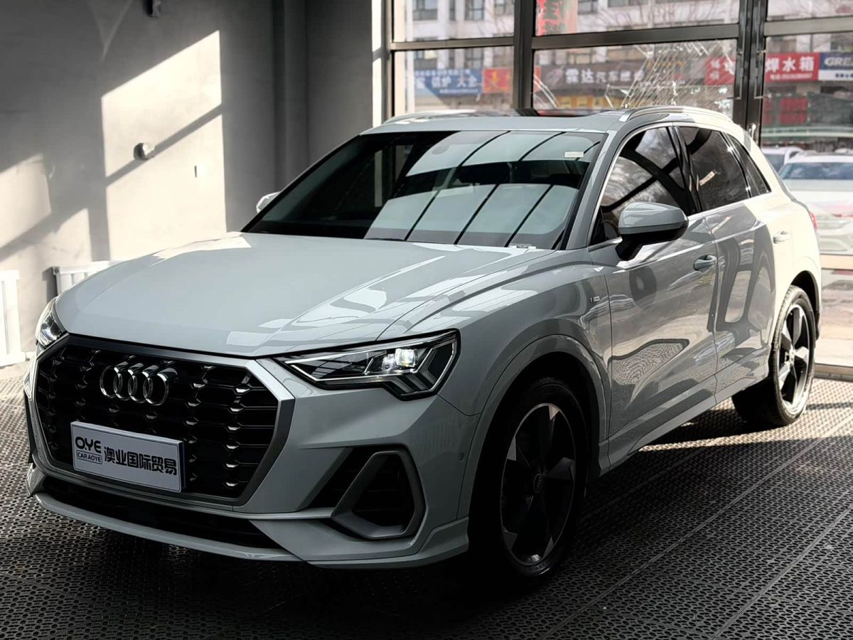 Audi 奥迪Q3, 2022 г., белый, 33 000 км