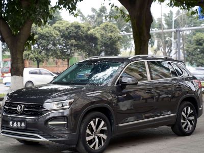 Volkswagen Tayron 2022 330TSI одна ведущая ось комплектация «Люкс Чжилянь» Plus
