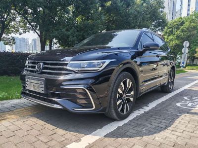 Volkswagen Tiguan L, 2025 г., чёрный, 20 000 км Volkswagen Tiguan L 2024 330TSI автомат одна ведущая ось R-Line комплектация «Юэсян»
