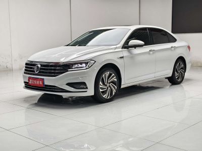 Volkswagen Sagitar, 2022 г., белый, 60 000 км Volkswagen Sagitar 2021 200TSI DSG комплектация «Чаоюэ»