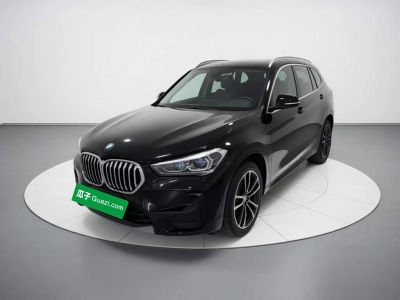 BMW X1, 2021 г., шампань / коричневый, 50 000 км BMW X1 2021 обновлённая версия sDrive20Li комплектация «Стиль»