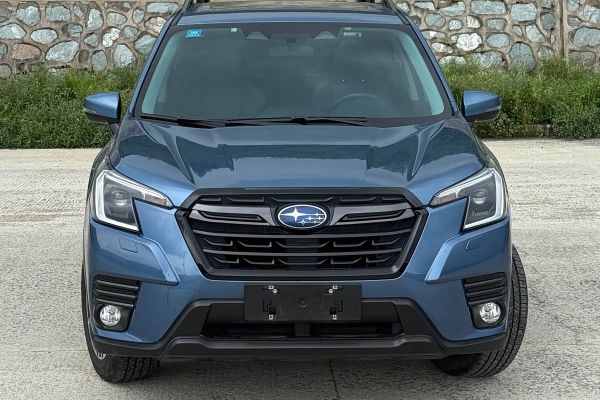 Subaru 森林人, 2023 г., синий, 31 000 км