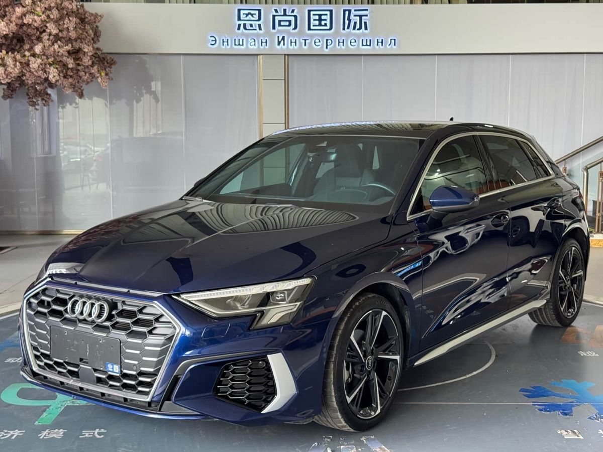 Audi A3, 2022 г., синий, 50 000 км Audi A3, 2022 г., синий, 50 000 км