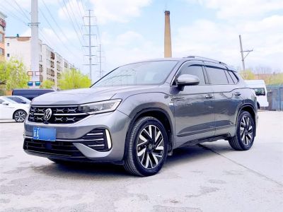Volkswagen Tayron, 2023 г., серебристый / серый, 41 000 км Volkswagen Tayron 2023 330TSI одна ведущая ось R-Line исполнение «Гаонэн»