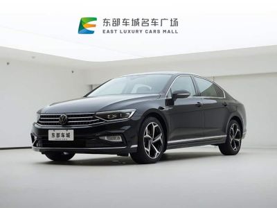 Volkswagen Magotan, 2025 г., серебристый / серый, 26 000 км Volkswagen Magotan 2025 обновлённая версия исполнение «Чжунсян» 330TSI DSG Люкс
