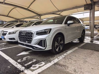 Audi Q2L, 2022 г., белый, 52 000 км Audi 奥迪Q2L, 2022 г., белый, 52 000 км