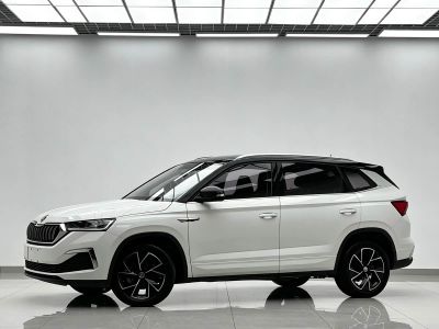 Skoda 明锐, 2021 г., белый, 40 000 км Skoda 柯米克, 2022 г., белый, 37 000 км