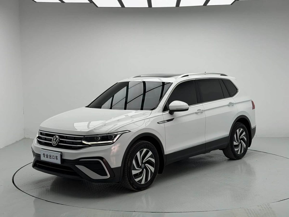 Volkswagen Tiguan L, 2023 г., белый, 43 000 км Volkswagen Tiguan L 2023 280TSI автомат одна ведущая ось ограниченная серия «Чаочуан»