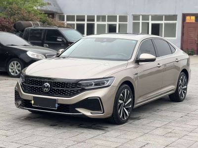 Volkswagen Passat PHEV, 2026 г., чёрный, 100 км Volkswagen Passat 2022 330TSI исполнение «Звёздное небо» Люкс