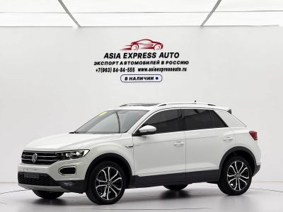 Volkswagen T-Roc, 2022 г., белый, 18 500 км Volkswagen T-Roc 2022 280TSI DSG одна ведущая ось Комфорт PLUS