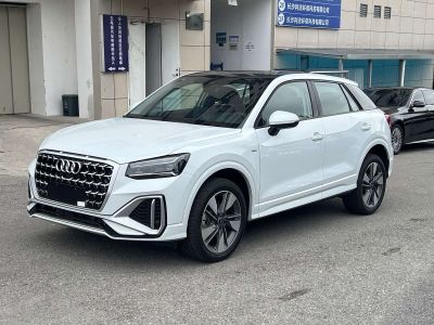 Audi Q2L, 2024 г., белый, 48 000 км Audi 奥迪Q2L, 2025 г., белый, 100 км