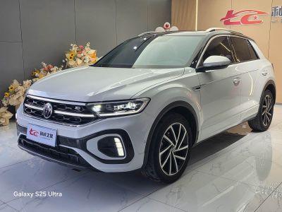 Volkswagen T-Roc, 2023 г., белый, 35 000 км Volkswagen T-Roc 2023 300TSI DSG одна ведущая ось 星光版