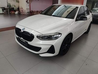 BMW 1 серия 2021 125i пакет M Sport, исполнение «Ночь»