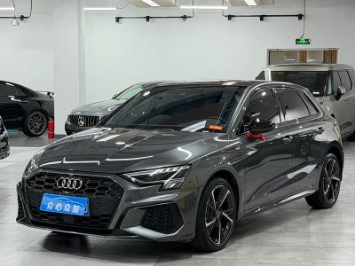 Audi A3, 2024 г., серебристый / серый, 21 100 км Audi A3, 2024 г., серебристый / серый, 22 000 км